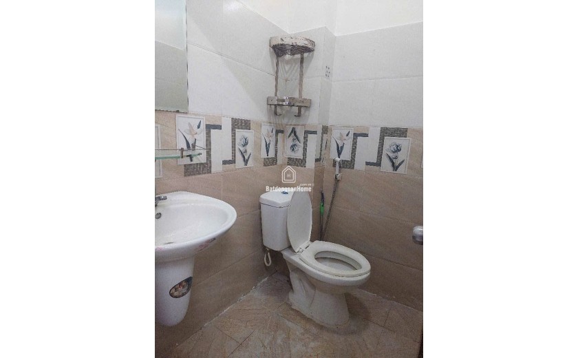 D1811 ⚡️ sát sân bóng đá Tân Xuân Hóc Môn, Vuông, 2 tầng, 9x4m, 1.x tỷ